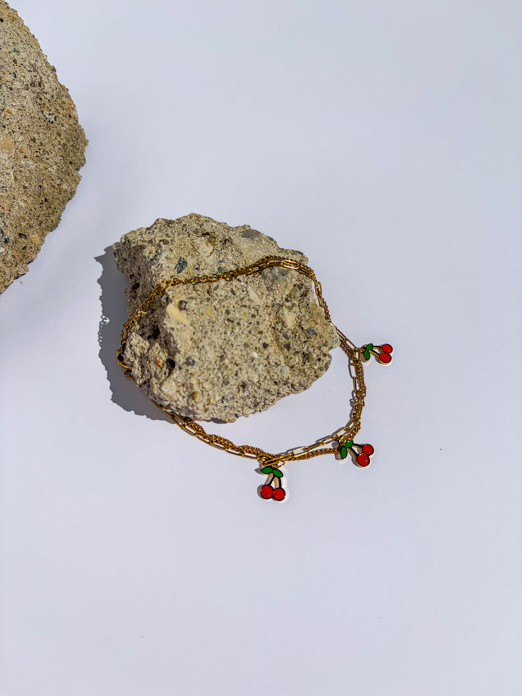 Pulseira para Pé Cerejas em Aço Inoxidável