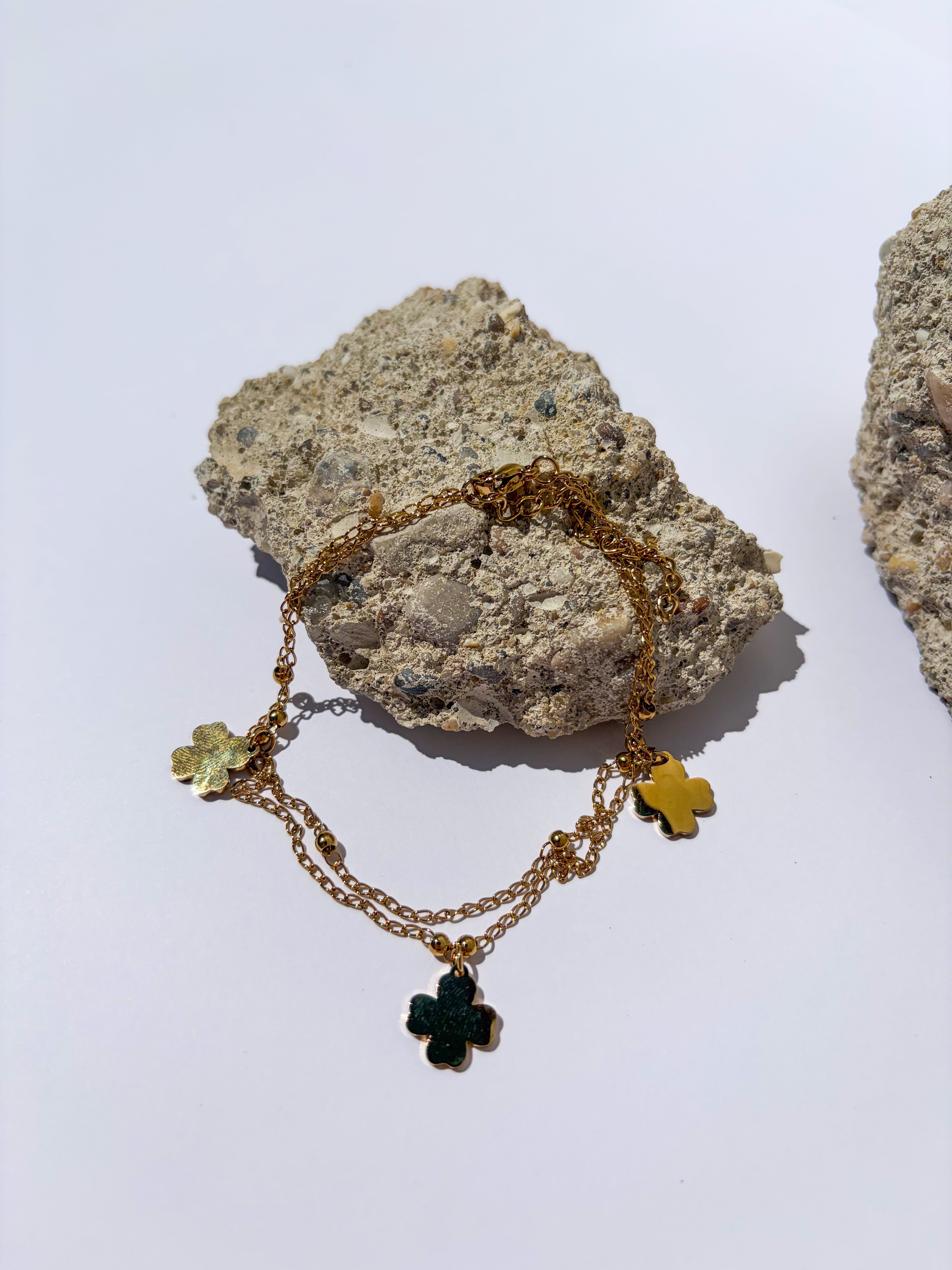 Pulseira para Pé Trevos da Sorte em Aço Inoxidável