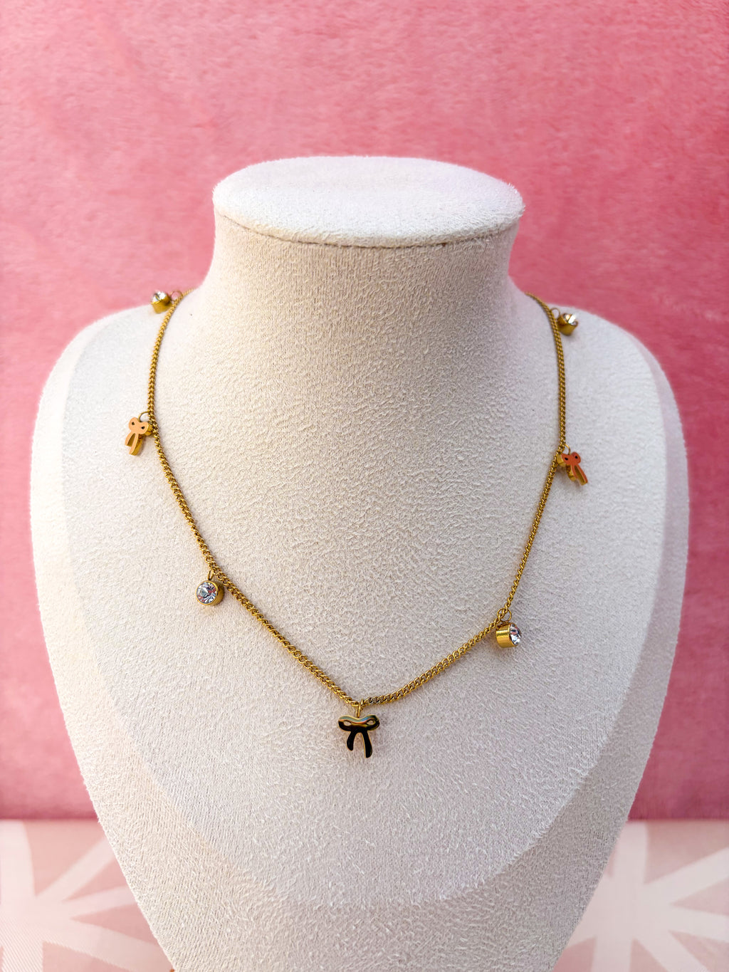 Colar Laços com Zircónias em Aço Inoxidável